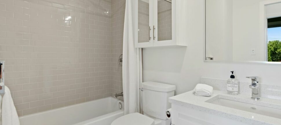 Emalje reparation: sådan får du badekar og vaske til at se ud som nye