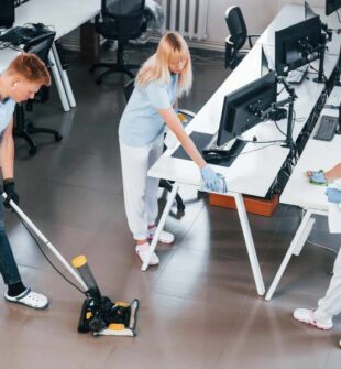 Erhvervsrengøring jylland: sådan får du en ren arbejdsplads uden bøvl