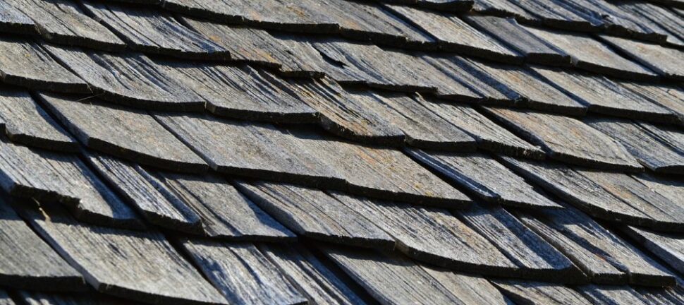 Tagpap bornholm: holdbare tage til øens vind og vejr