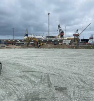 Ridebaner fyn  sådan får du et holdbart underlag til hest og rytter